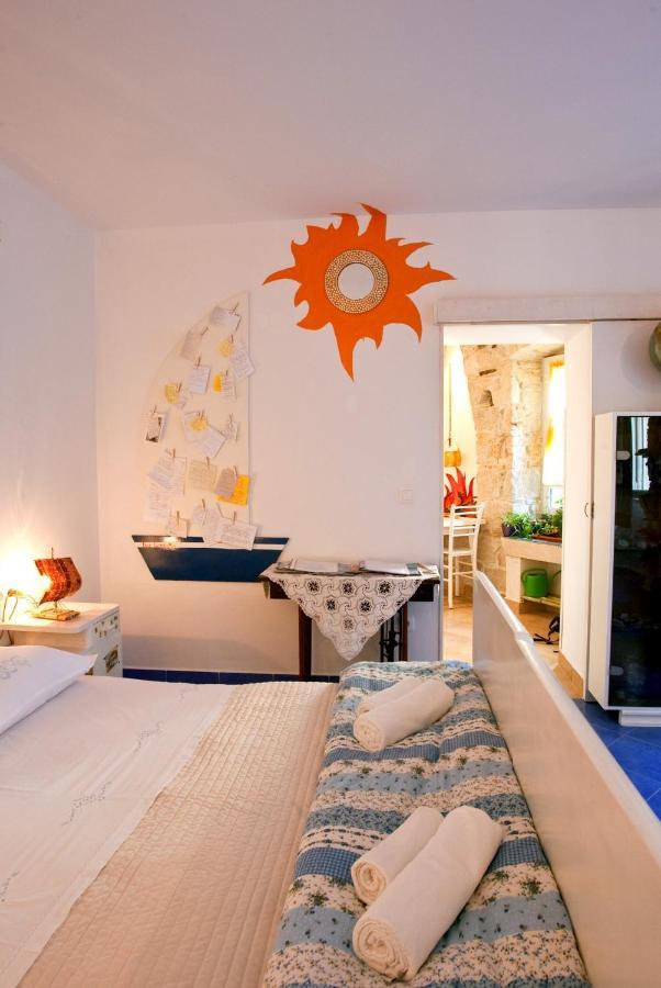 Studio Apartment Sretna Сплит Экстерьер фото