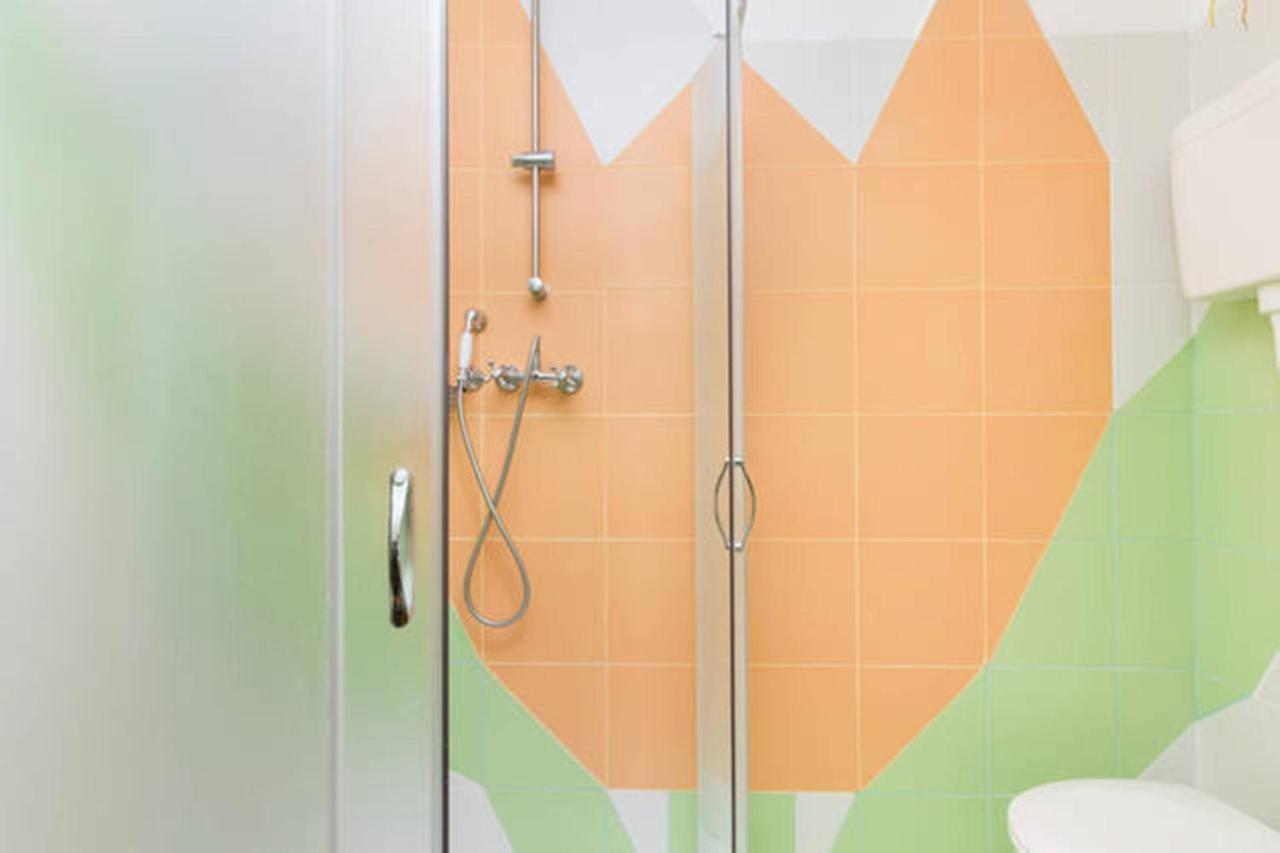 Studio Apartment Sretna Сплит Экстерьер фото